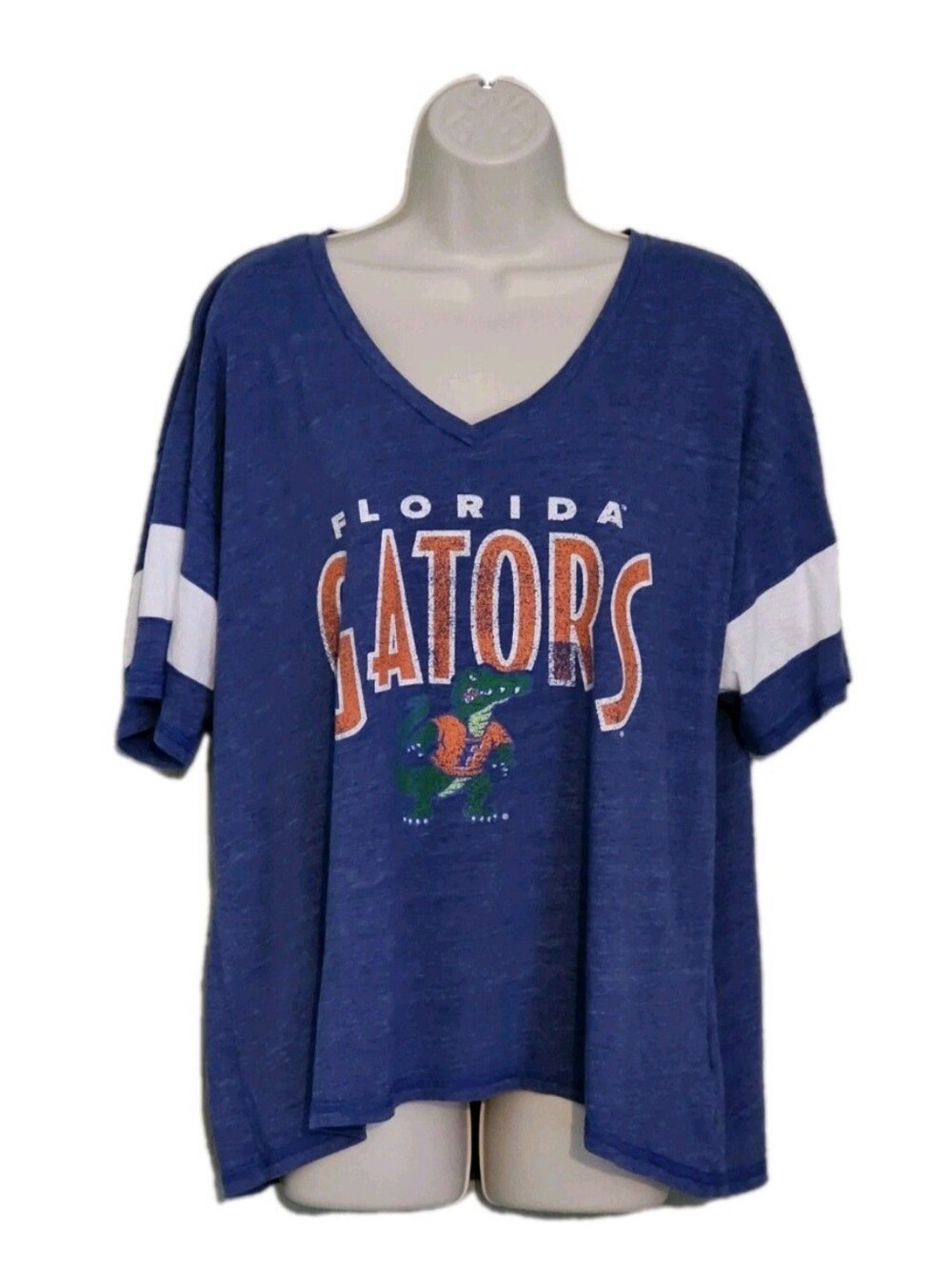Women's 2X Fanatics Florida Gators Ladies Football T-Shirt V-neck Short Sleeves